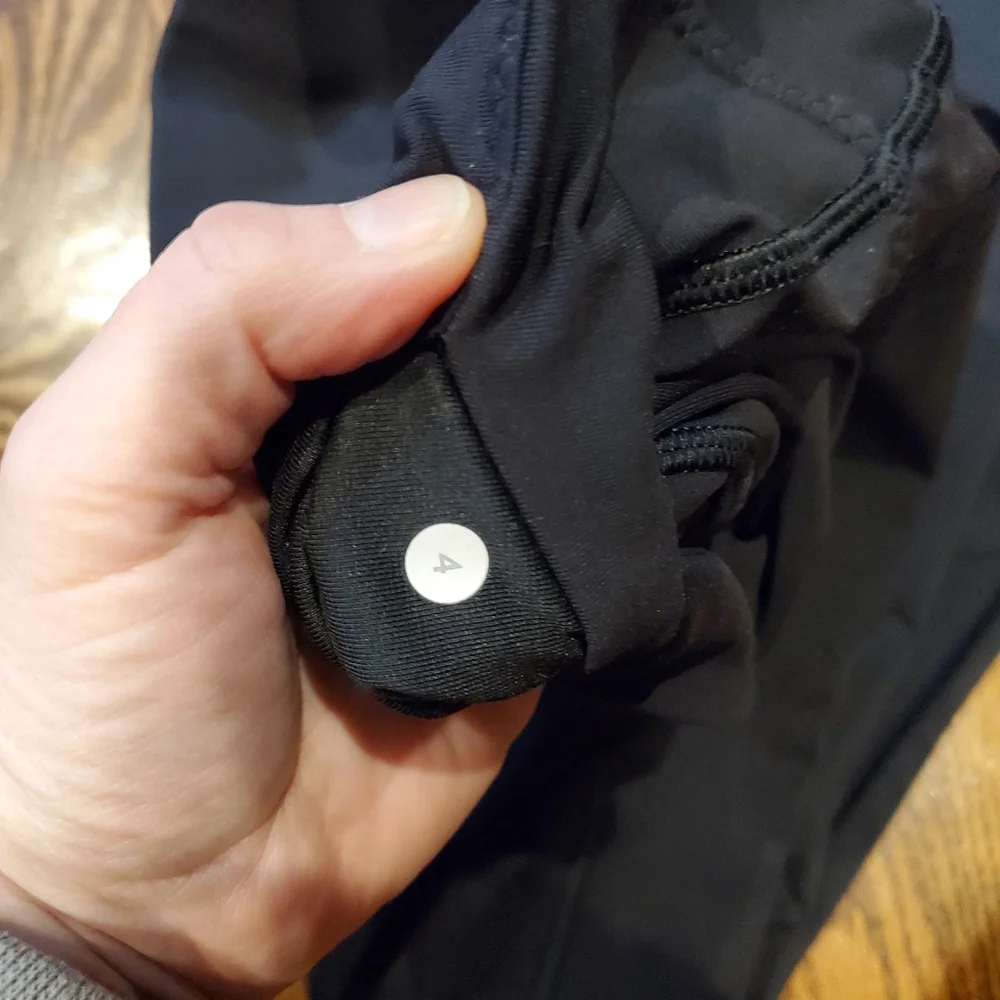 Sold - Picture 3 of 6